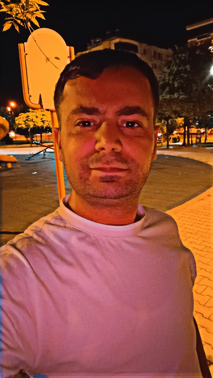 Yazar Profili
