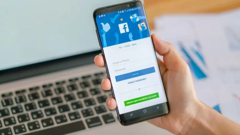 Facebook’ta Yeni Özellik: Çoklu Profil