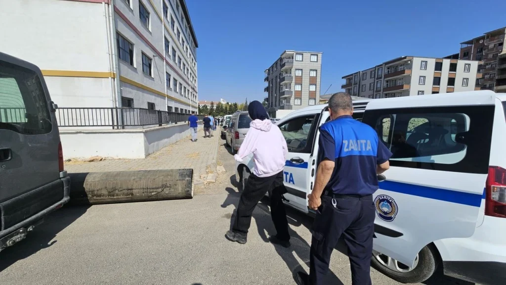 Şahinbey Zabıtası Geç Kalan Öğrenciler İçin Harekete Geçti!