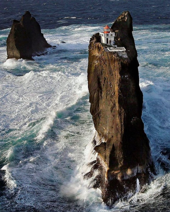 Thridrangar Deniz Feneri