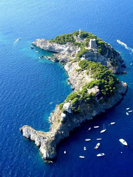 Li Galli